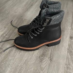 Women’s combat boots